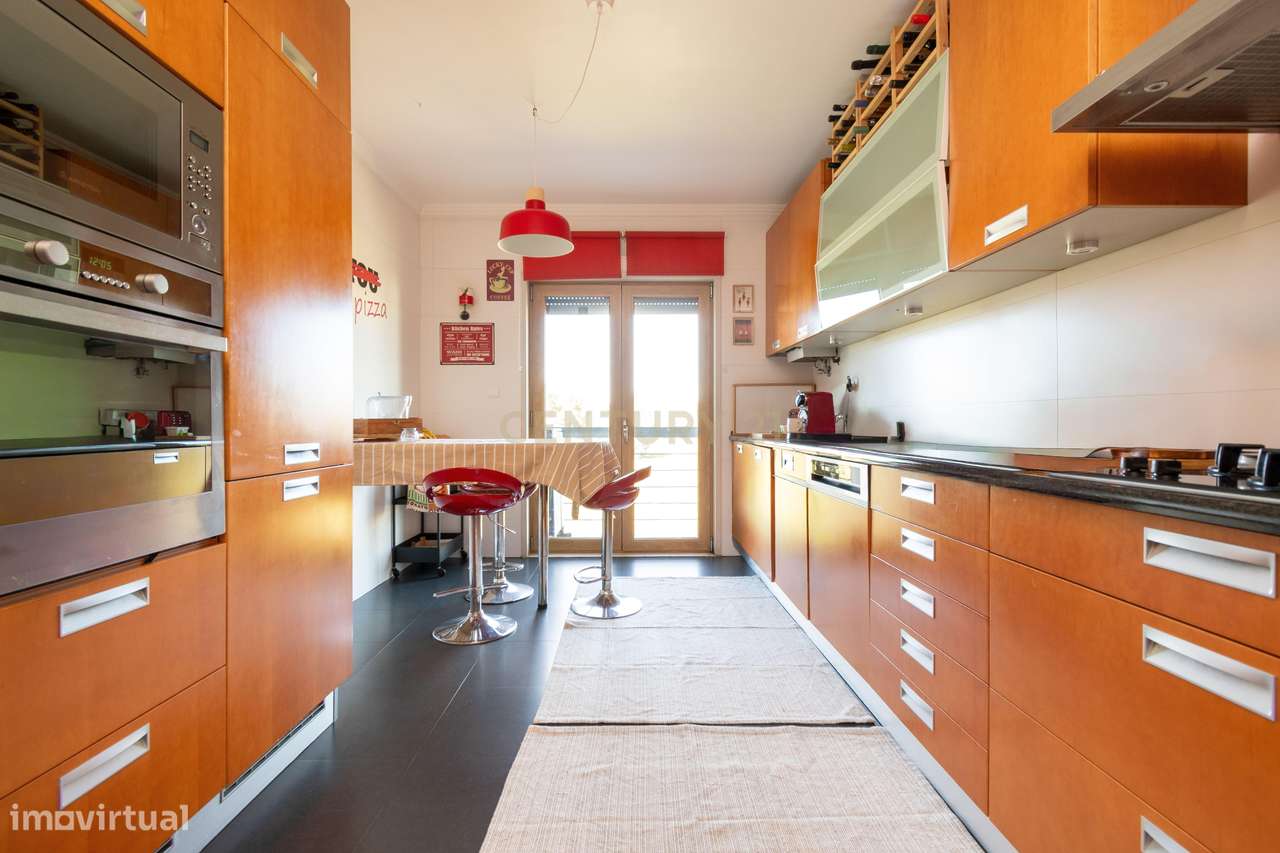 Apartamento T3 na Quinta da Parreirinha-8