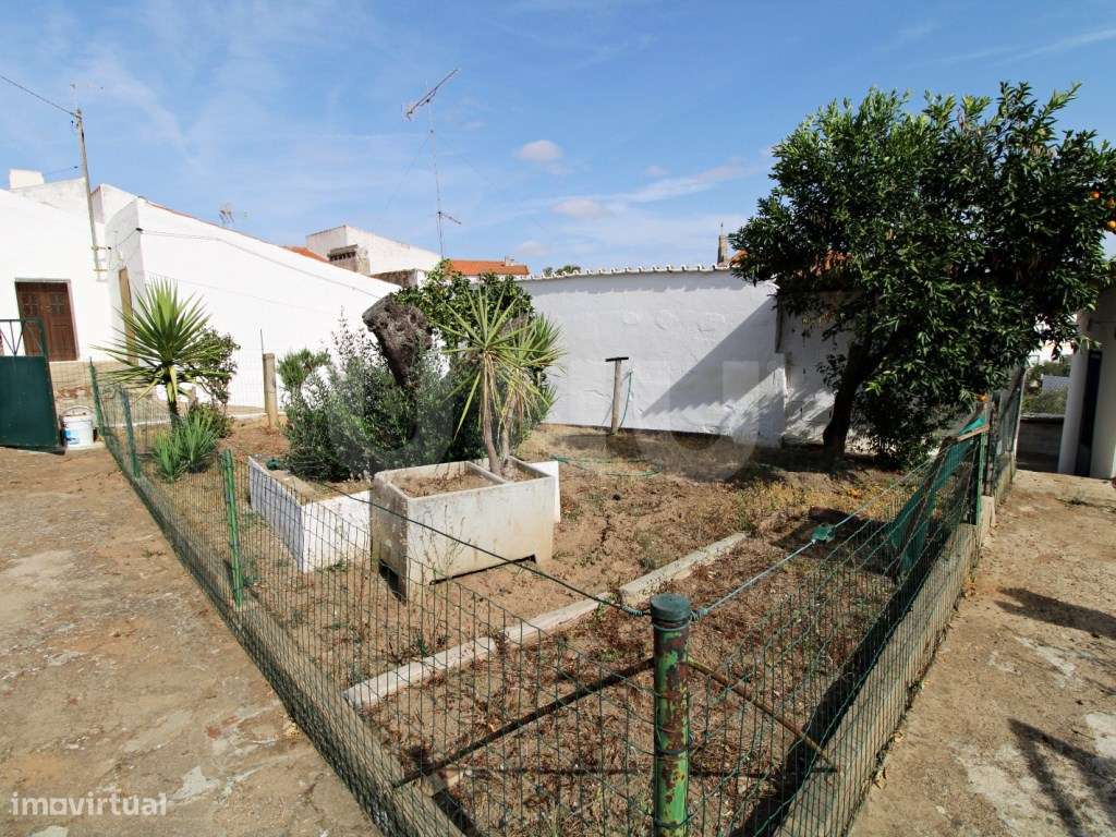 Moradia térrea tipicamente Alentejana-11