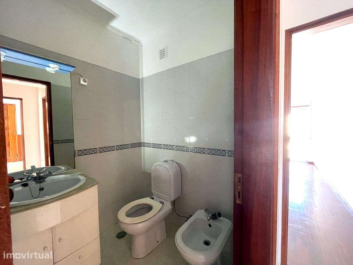 Apartamento T3 em Almada-15