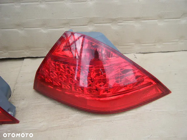 LAMPA TYL PRAWA HONDA ACCORD CIVIC USA SEDAN =RADOM - 3