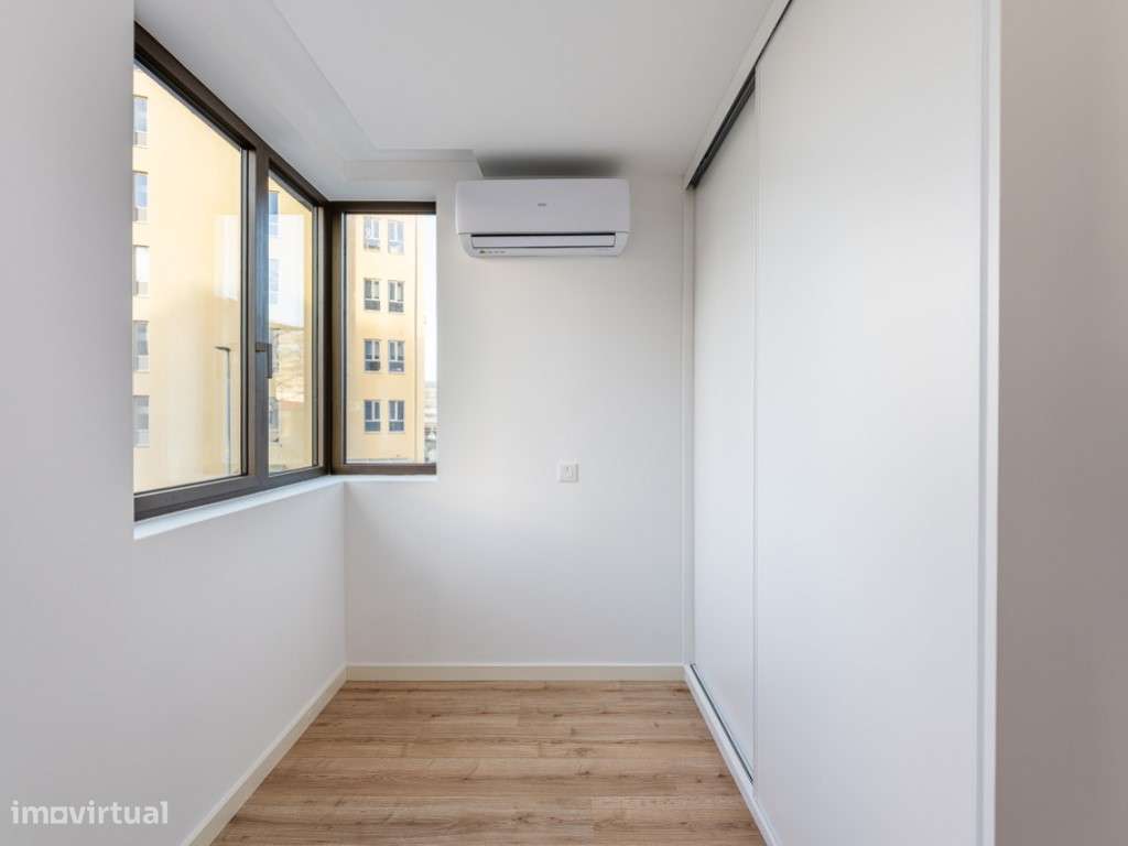 Apartamento T1 convertido em T2, inserido condomínio fechado - Empr...-14