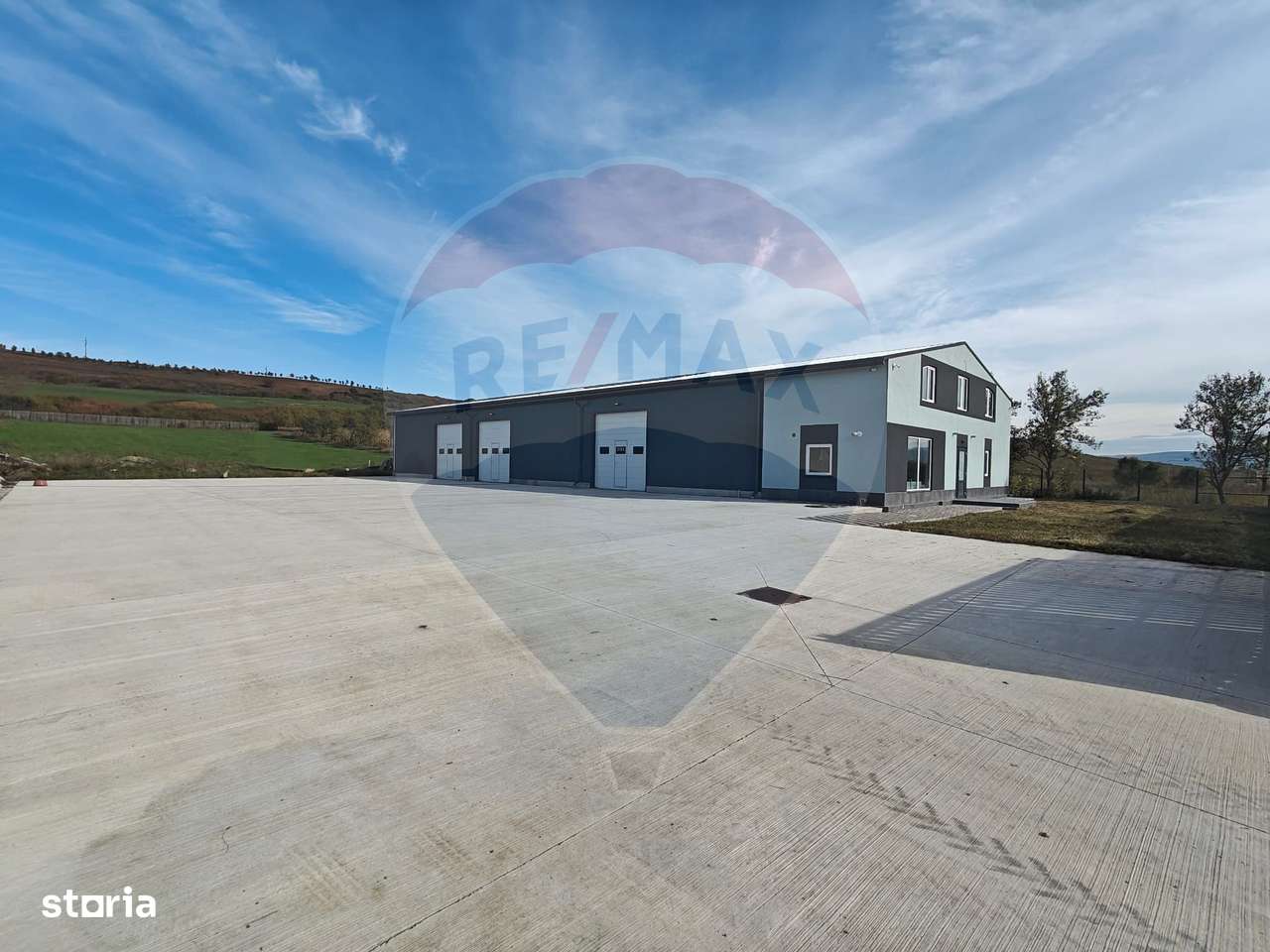 Hala noua 555mp, curte betonata 1000mp, zona de est, de inchiriat - Imagine principală: 2/19