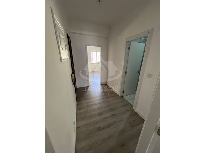 Apartamento T1 com 60 m² em Vialonga-8