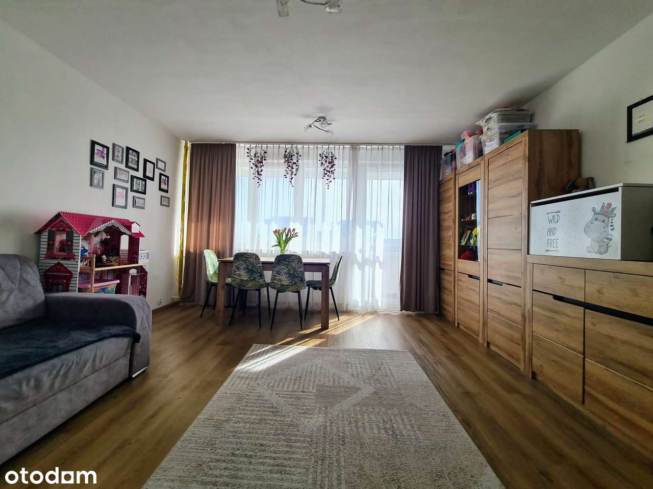 Okazja, przestronne 2 pokojowe z dużym balkonem, 7 minut do metra!-0