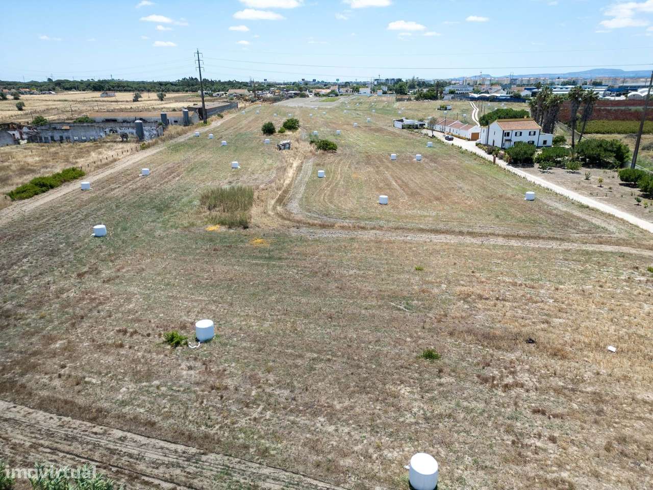 Terreno para venda a 10 minutos (10 km) do campo de Tiro de Alcochete. - Grande imagem: 5/18