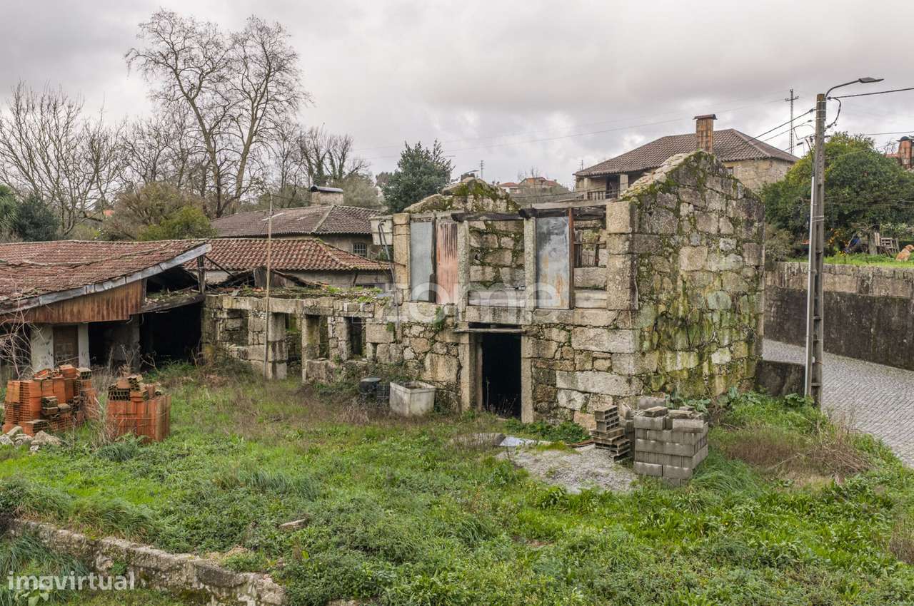 Ruína Em em Oliveira de S. Pedro com Projeto Aprovado-7