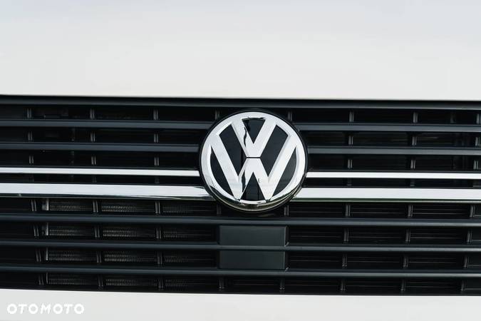 Volkswagen Multivan - 18