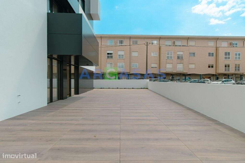 Apartamento T1 com terraço e lugar de garagem em São Cosme, Gondomar-8