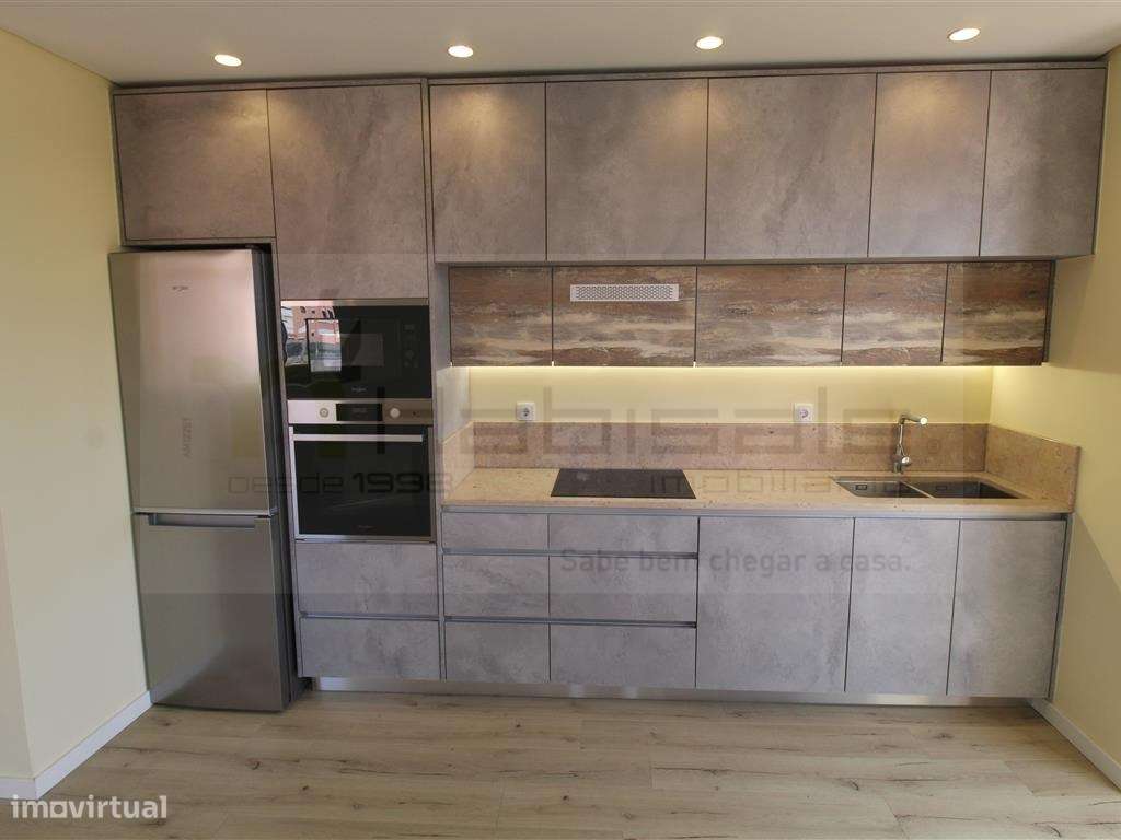 T2 novo no centro de Massamá - Grande imagem: 5/22