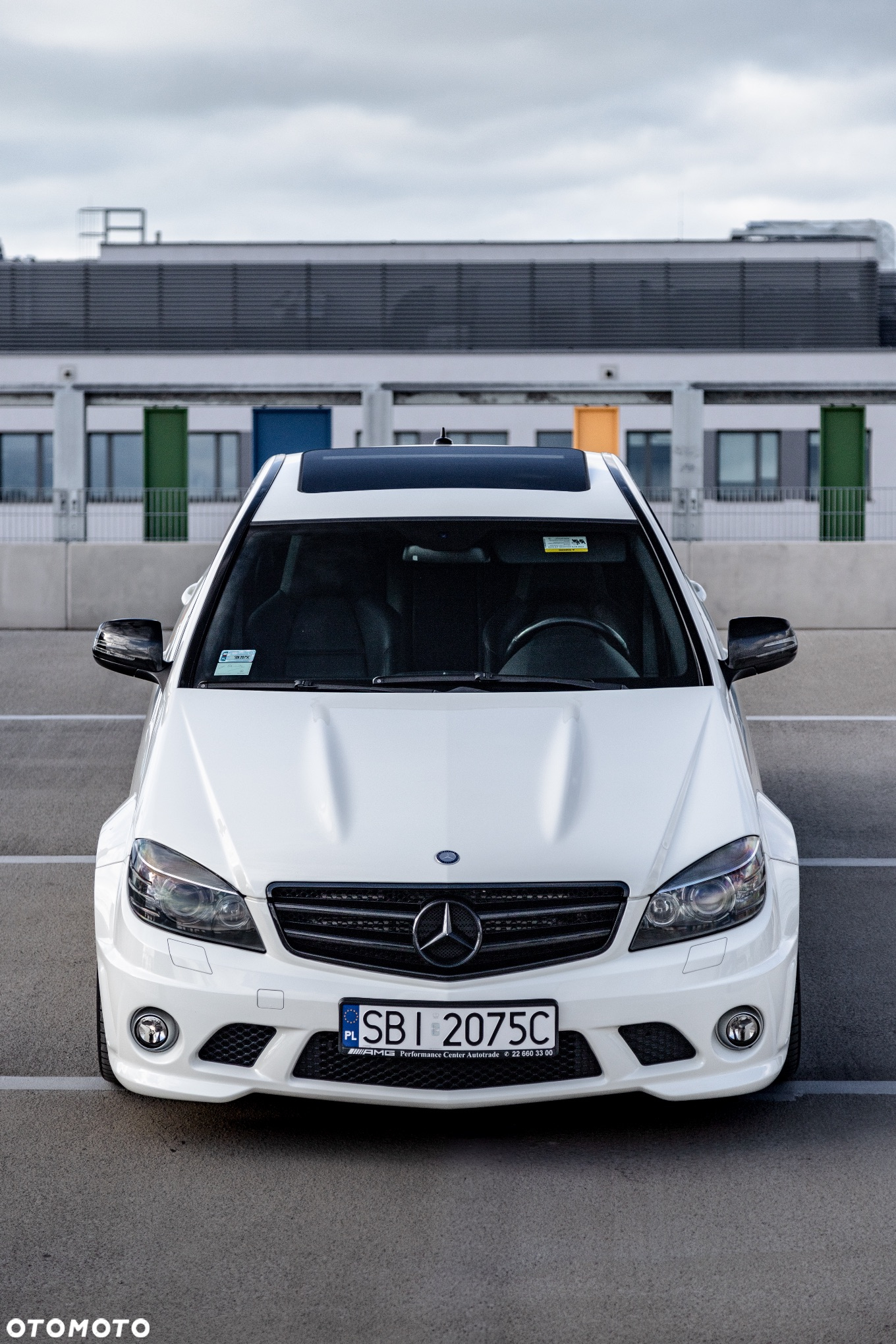 Mercedes-Benz Klasa C 63 AMG - 9