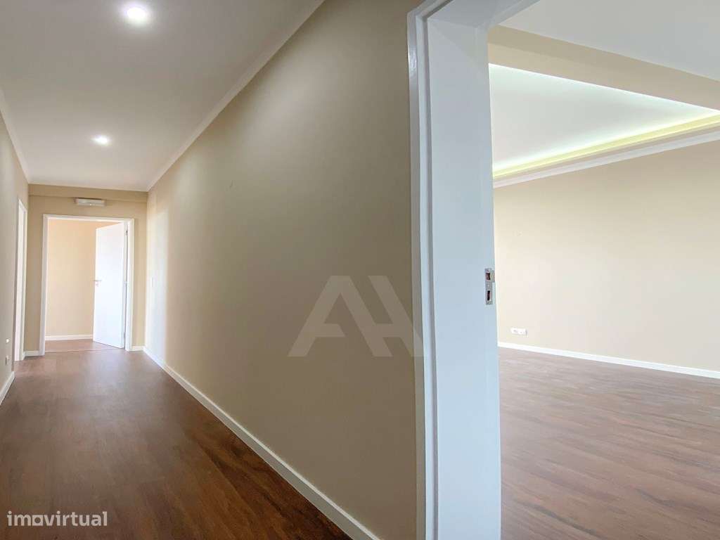 Apartamento T4 em Cascais com vista Mar e Serra-15