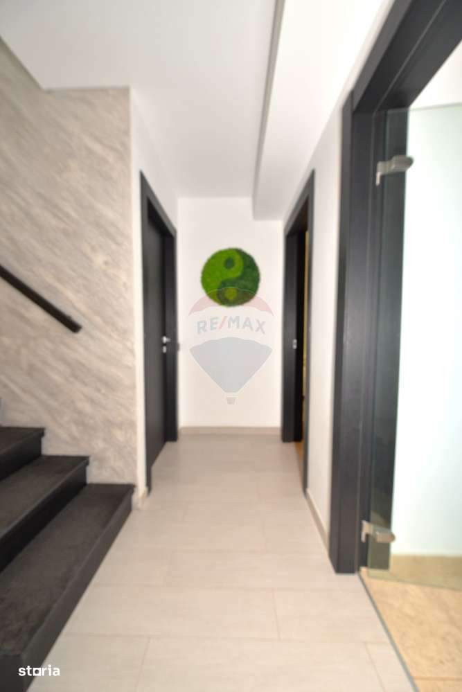 Casa Vila cu 4 camere de vanzare in  Cernica langa padure - Imagine principală: 5/20