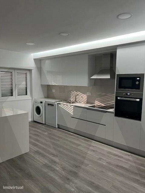 NOVA OPORTUNIDADE EM AMORA T2 Totalmente remodelado-8