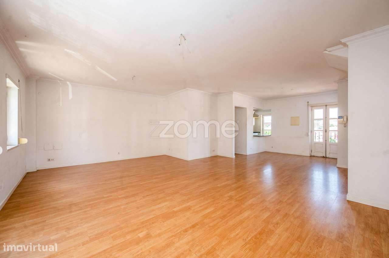 CASA EXCLUSIVA NA RUA DA COSTA (entre as Necessidades e Alcântara)-14