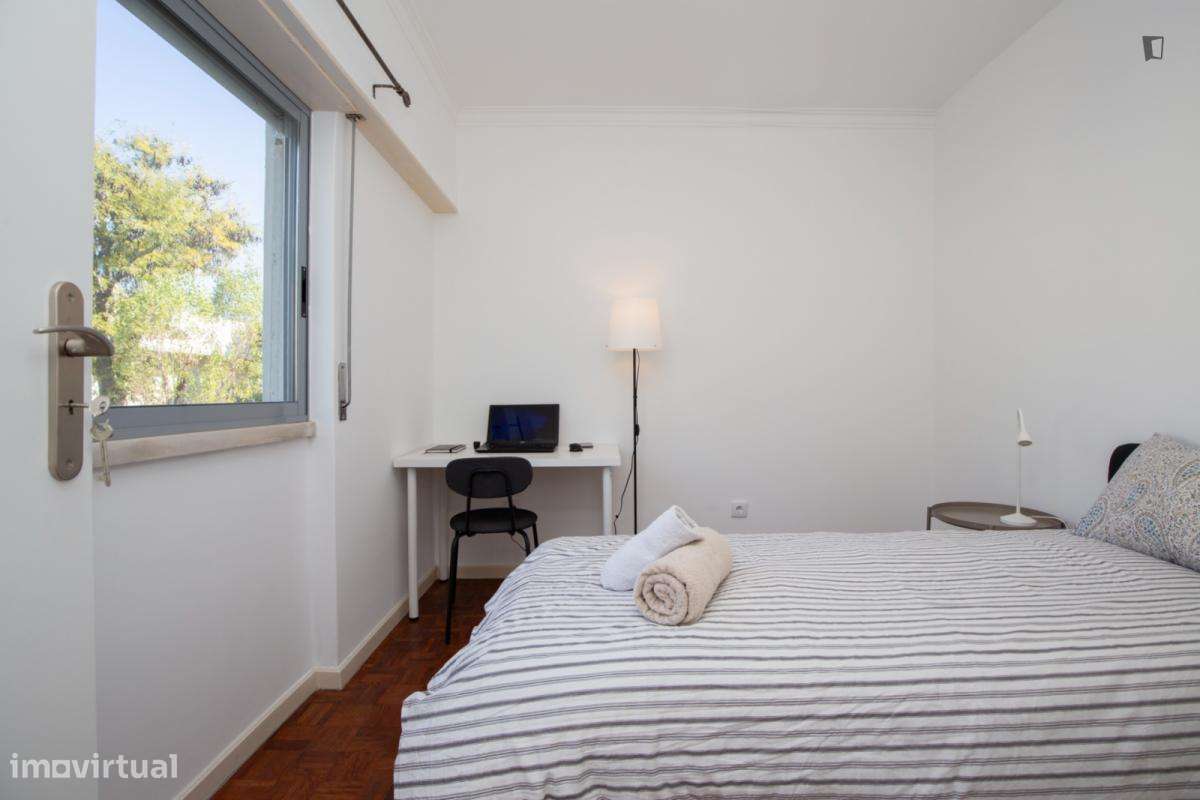 Quarto - localizado em Sete Rios Lisbon - Grande imagem: 5/10