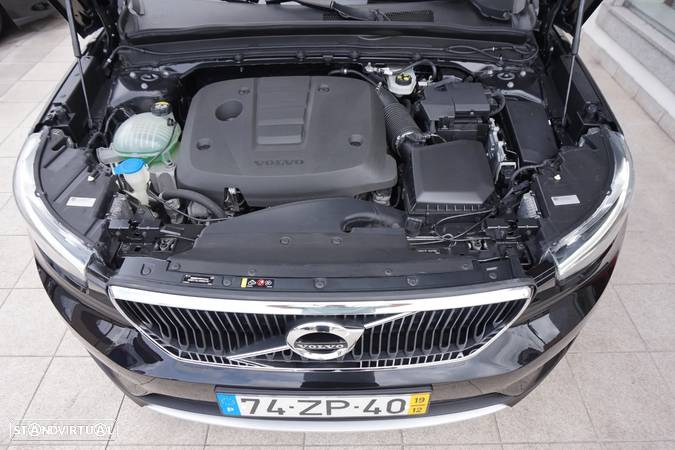 Volvo XC 40 2.0 D3 Momentum Plus - 58