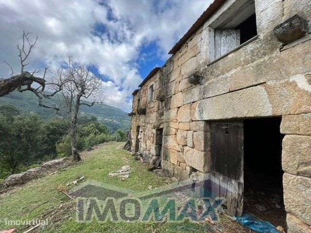 Moradia para Restauro - Santiago de Piães, Cinfães - Grande imagem: 4/26