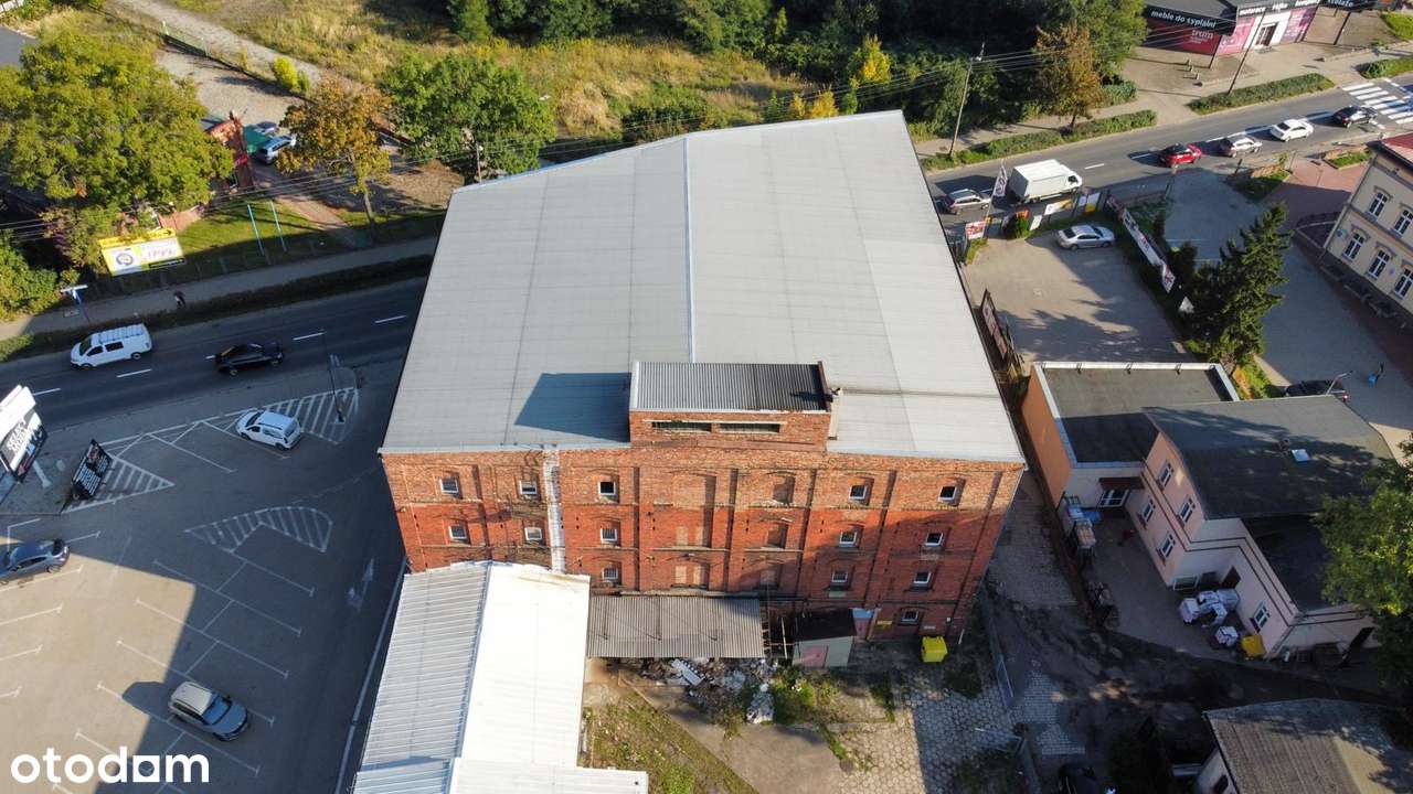 2 piętra z windą i dużym parkingiem - Pełny obrazek: 4/13