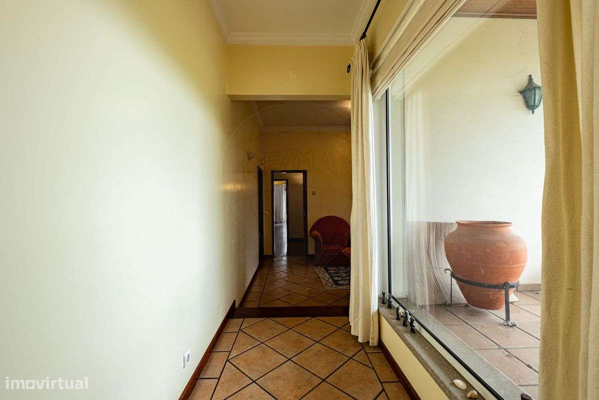 Moradia T4 para venda-15