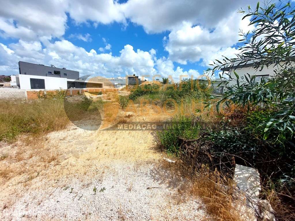 Terreno Urbano 1418m2. Vila Alegre, Fernão Ferro-5