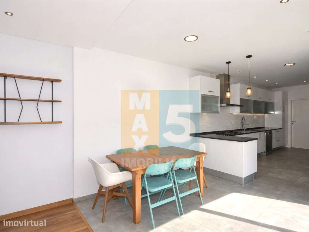 Moradia com 2 terraços em zona calma - Montijo-5