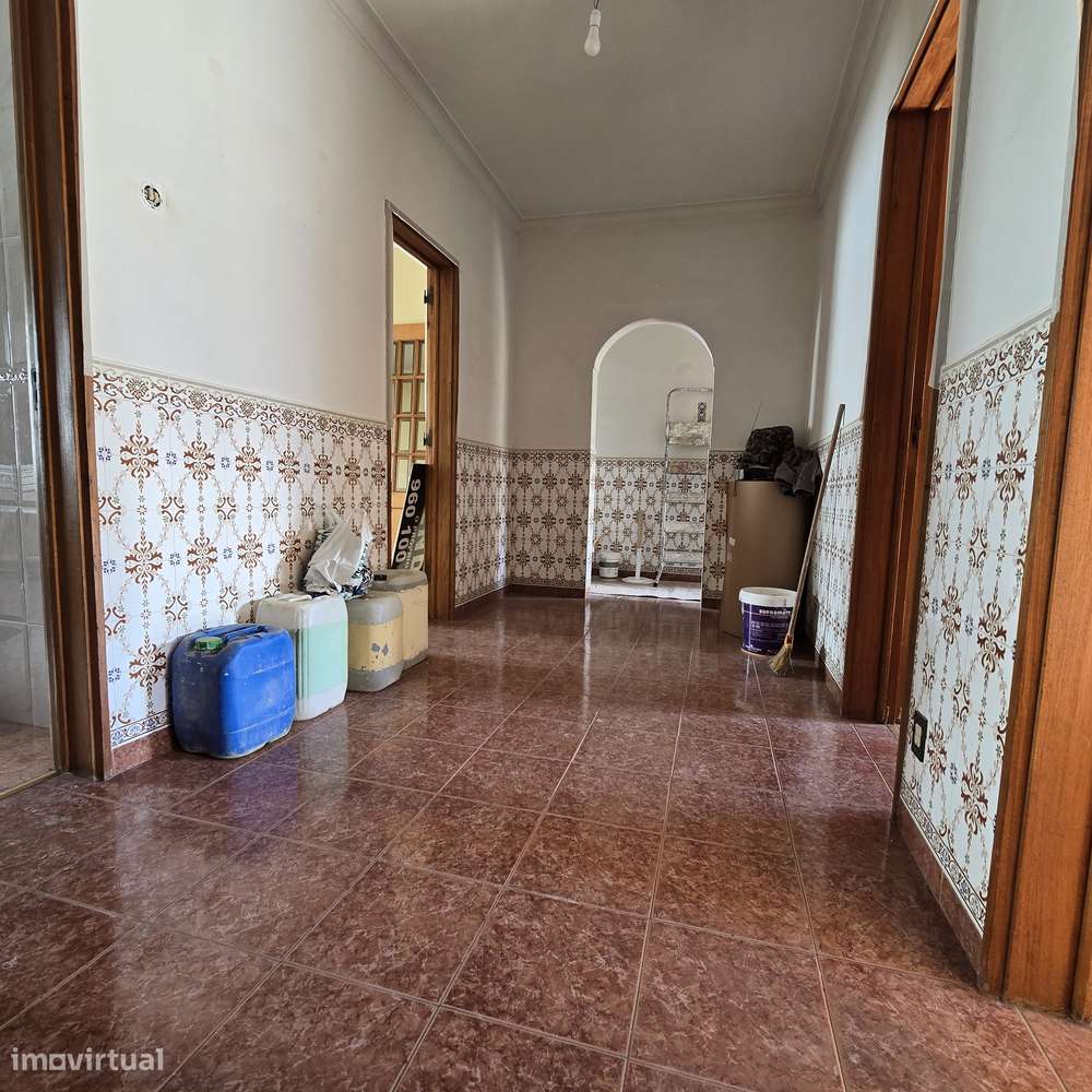 T4/T3 Renovado no Bairro do Liceu-16