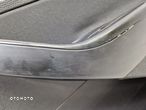 Tapicerka prawa przód przednia boczek drzwi VW Passat B6 - 5