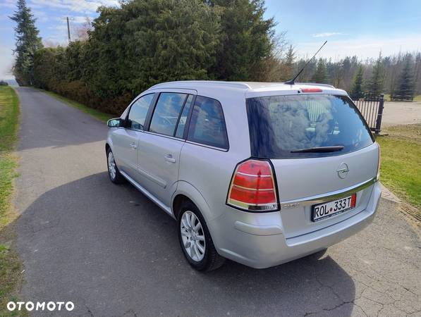 Opel Zafira 1.8 Enjoy - 4