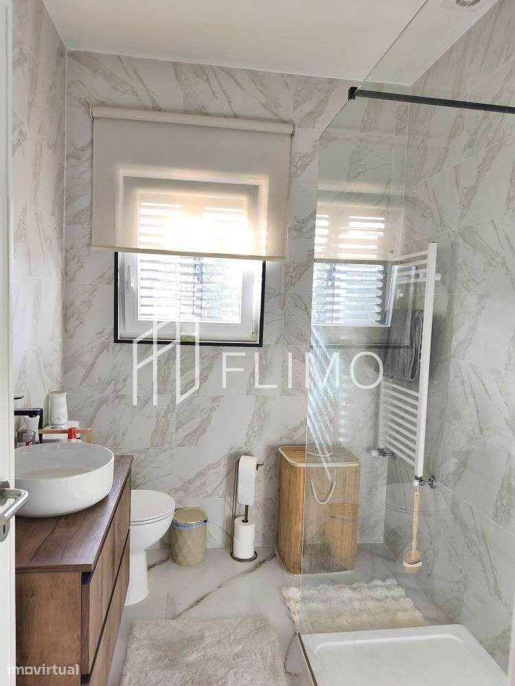 Moradia T4 em Arrifana-42