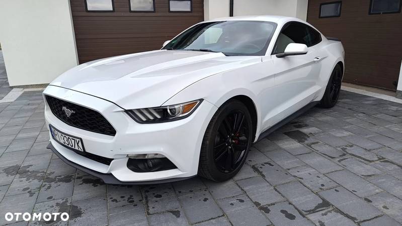 Ford Mustang 2.3 EcoBoost - 9