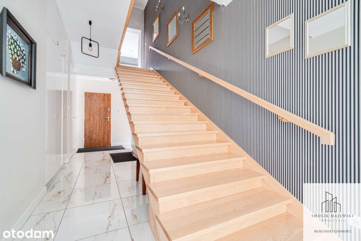 Rezydencja z basenem i pięknym ogrodem-5