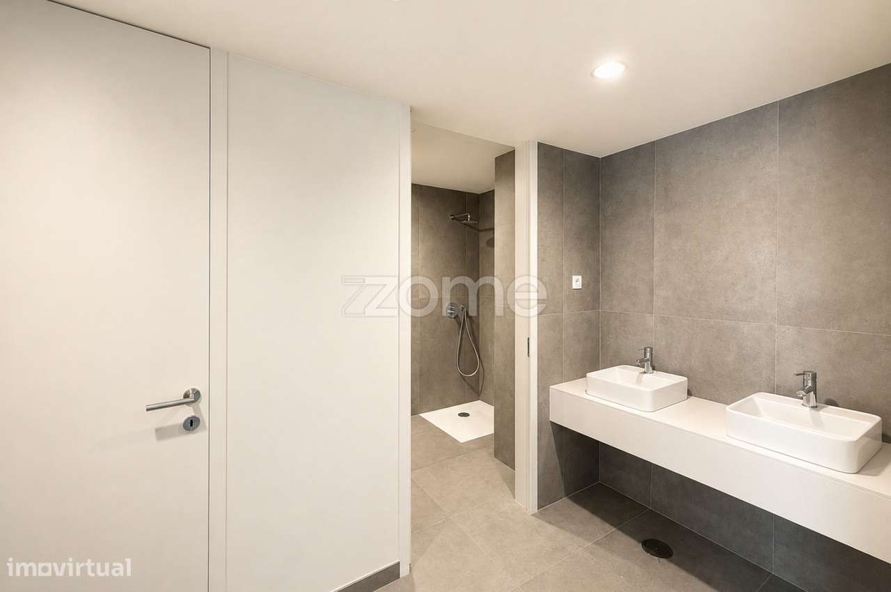 Apartamento T2 novo, com terraço e piscina, em Ponta Delgada-29