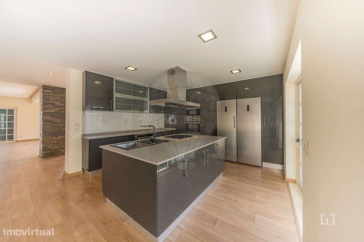 Moradia T5 para venda-13