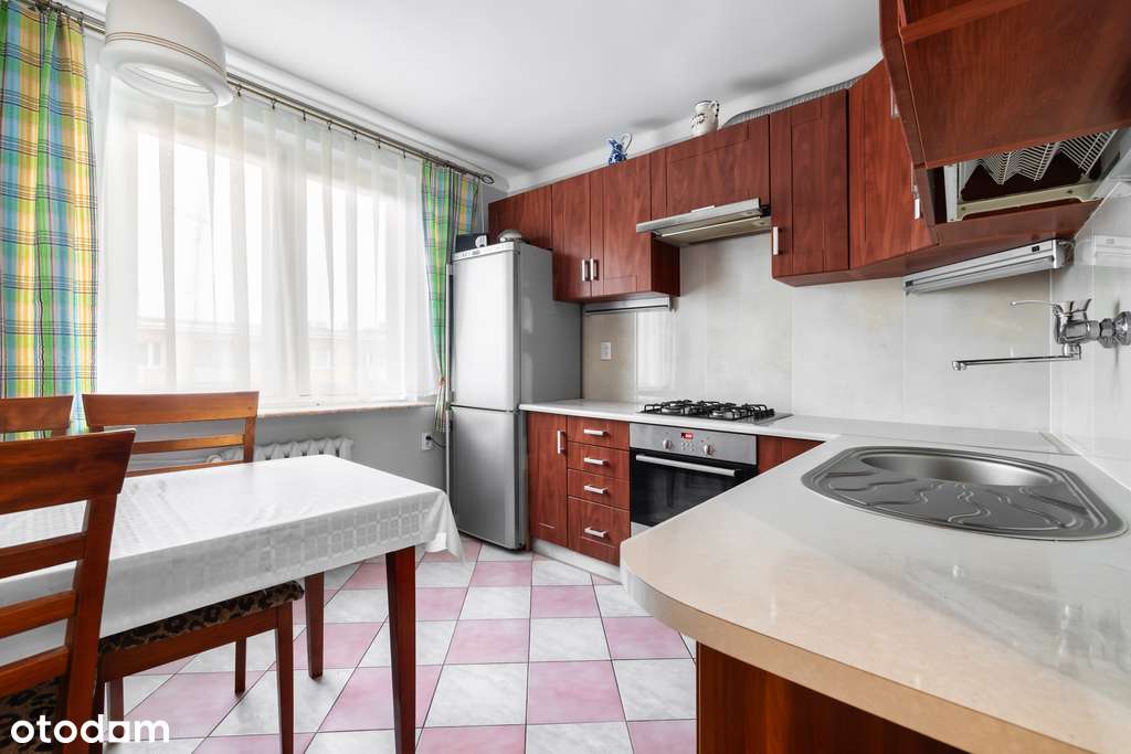 Przestronne 3 pokoje, 74.5 m² – po remoncie !-9