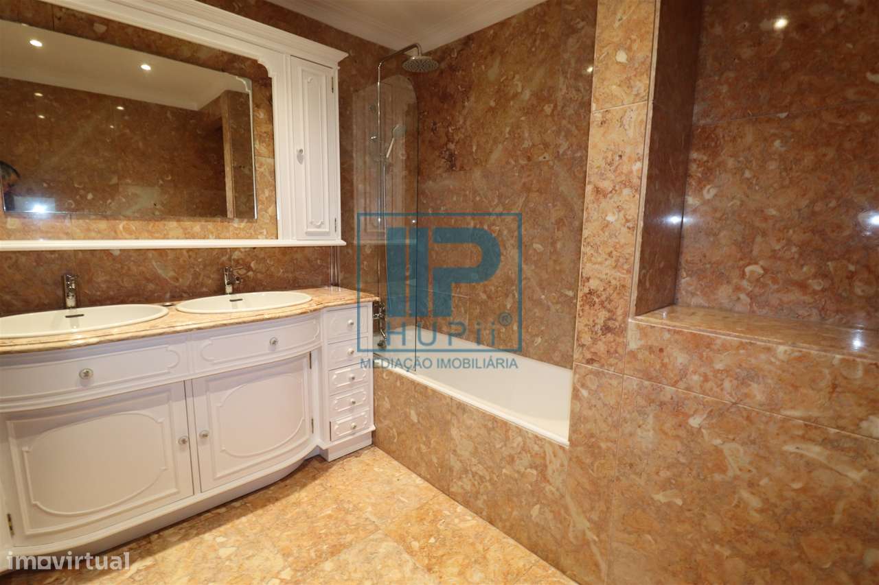 Apartamento T4 Venda em Oliveira, São Paio e São Sebastião,Guimarães-23