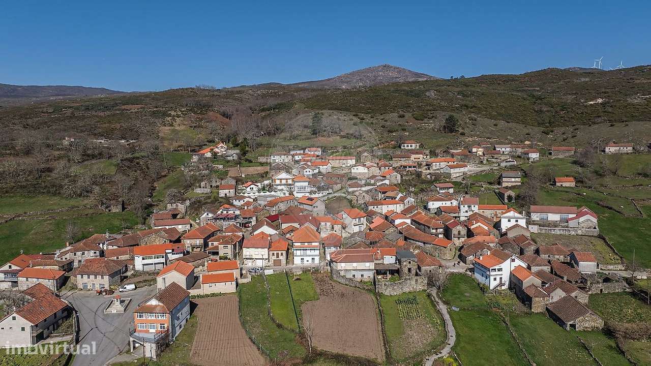 Moradia T0 para venda - Grande imagem: 2/17