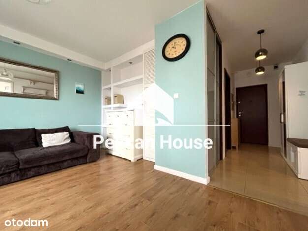 Przytulne mieszkanie na zielonym osiedlu.-1