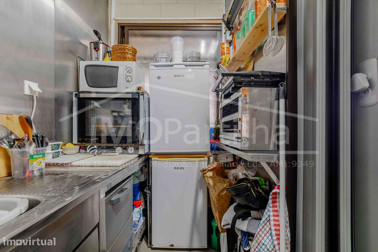 Espaço comercial para venda no Cacém-7