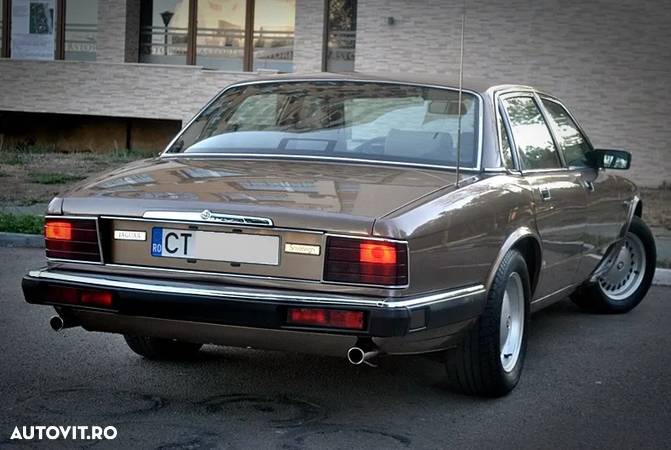 Jaguar XJ - 6