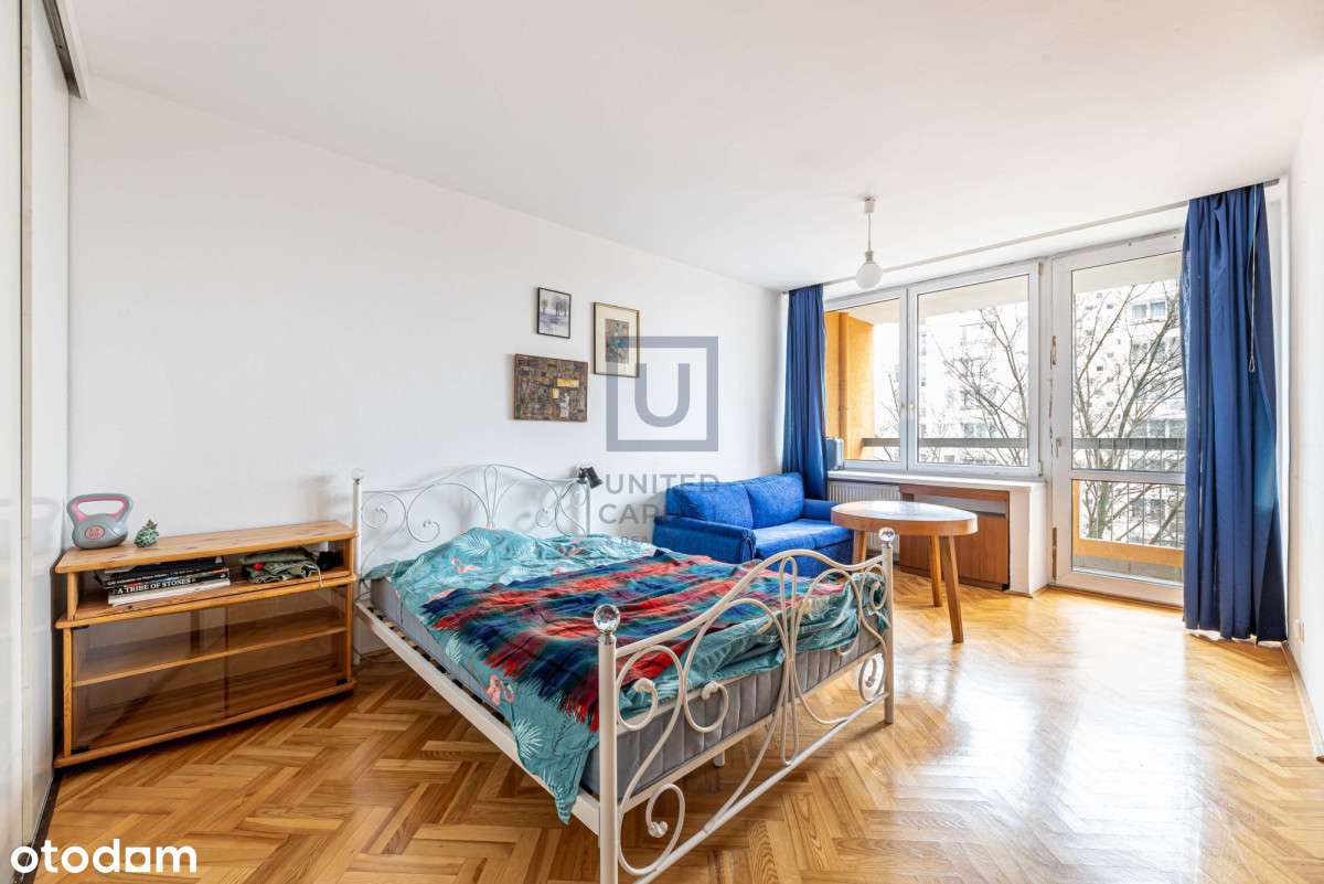 Metro Ratusz Arsenał | Stare Miasto | Balkon-0