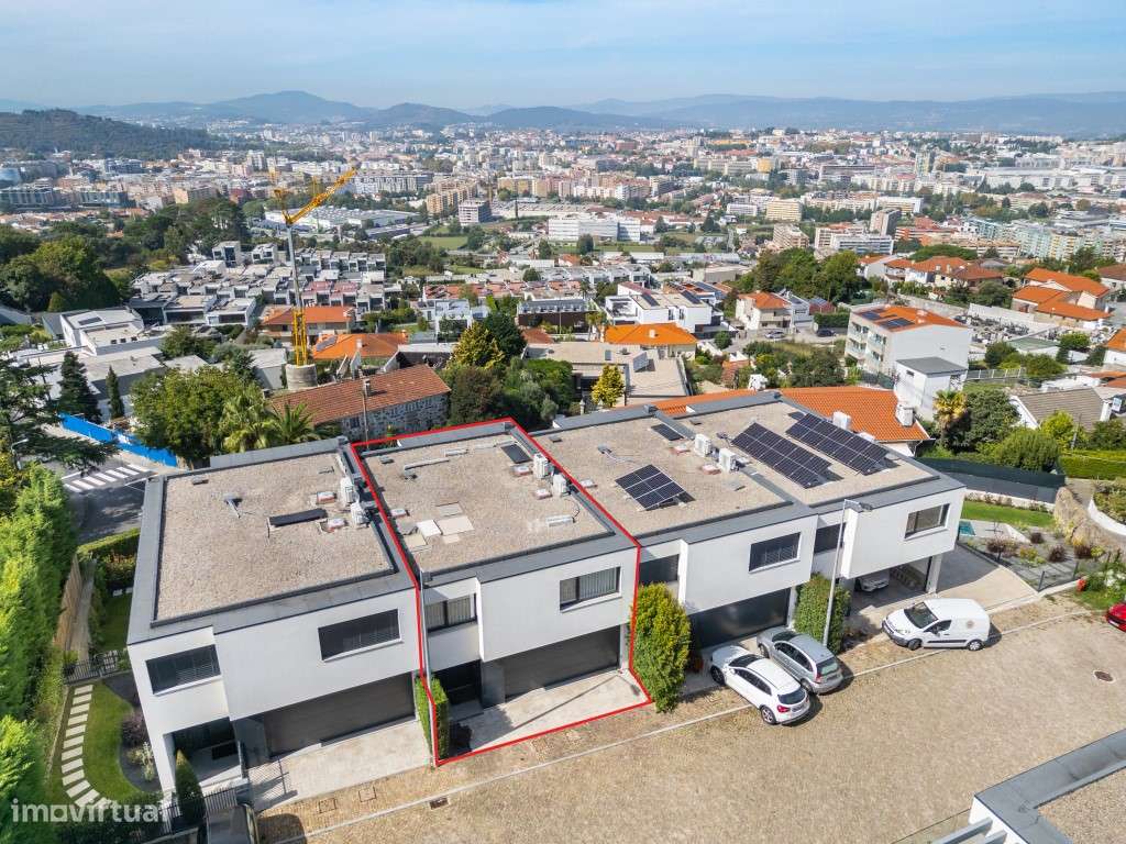 Moradia V4+1 com piscina em Nogueiró - Grande imagem: 5/59