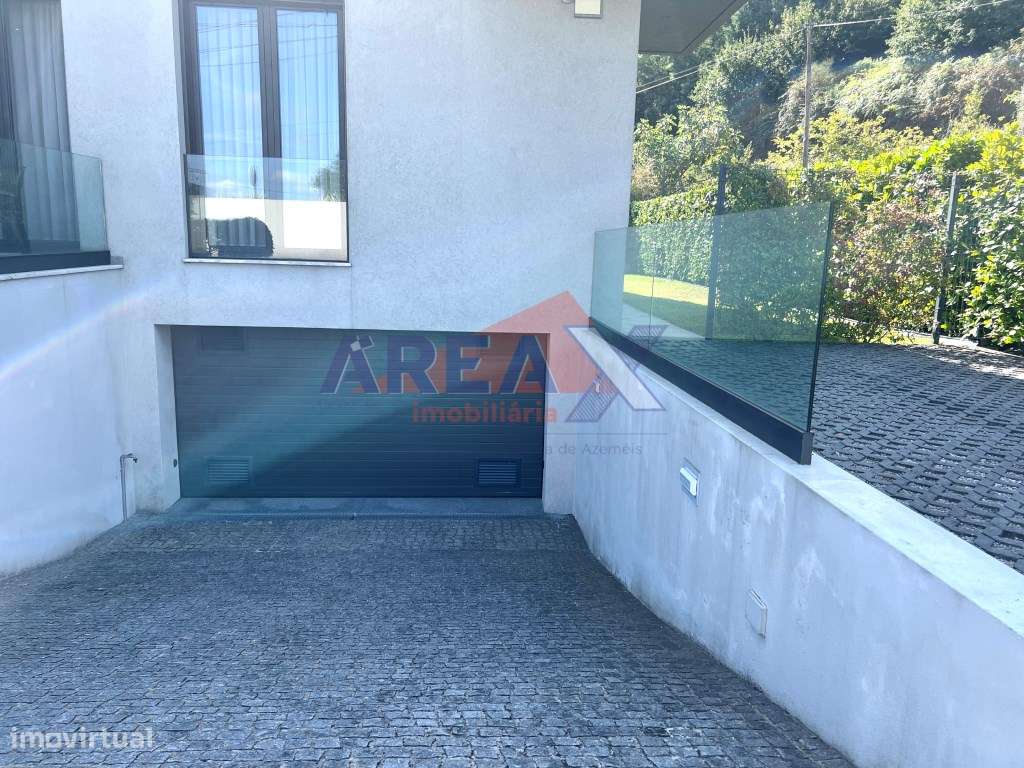 Exclusivo e diferenciador! T3 no rés do chão, com garagem fechada e...-21