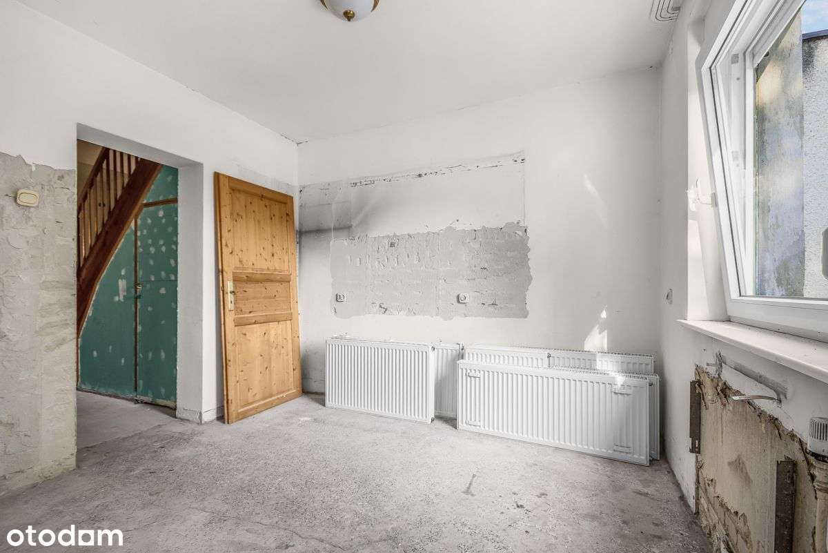 Tuż przy wejściu do Parku Grabiszyńskiego-13