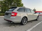 Skoda Octavia 2.0 TDI DSG RS - 5