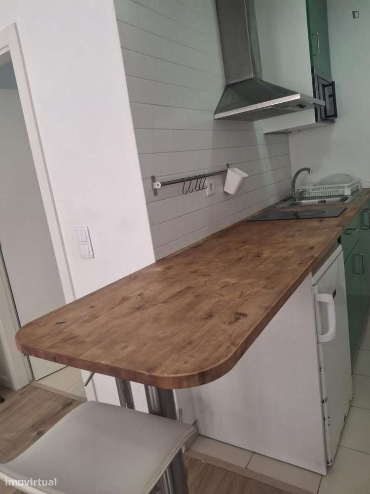 Estúdio - localizado em Montarroio Coimbra - Grande imagem: 4/17
