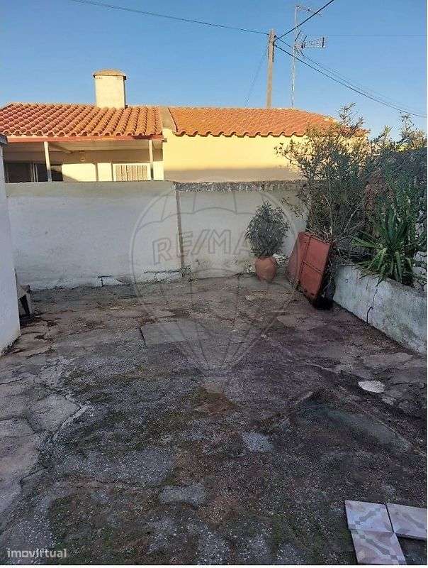 Moradia T2 para venda - Grande imagem: 2/4