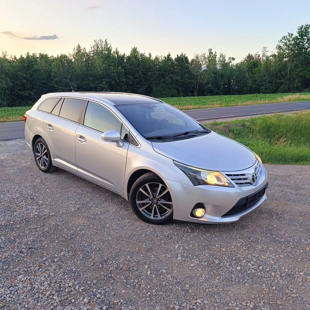 Toyota Avensis III (2009-) 2.0 D-4D Comfort 2013