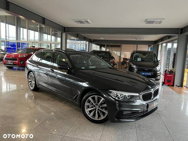 BMW Seria 5 530d xDrive Luxury Line - 2