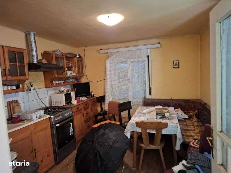 Vand casa in zona linistita - Imagine principală: 4/4