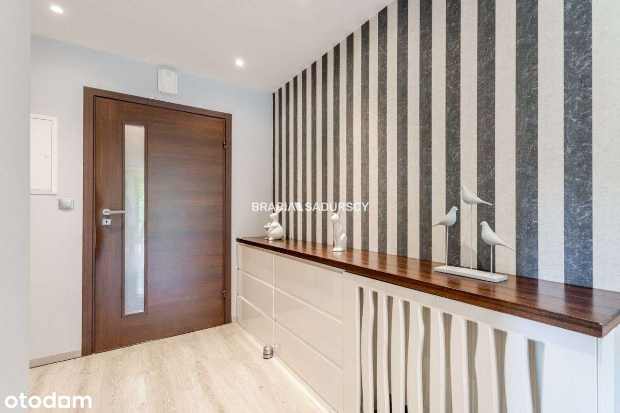 Dom gotowy do zamieszkania z pięknym ogrodem - Pełny obrazek: 5/20